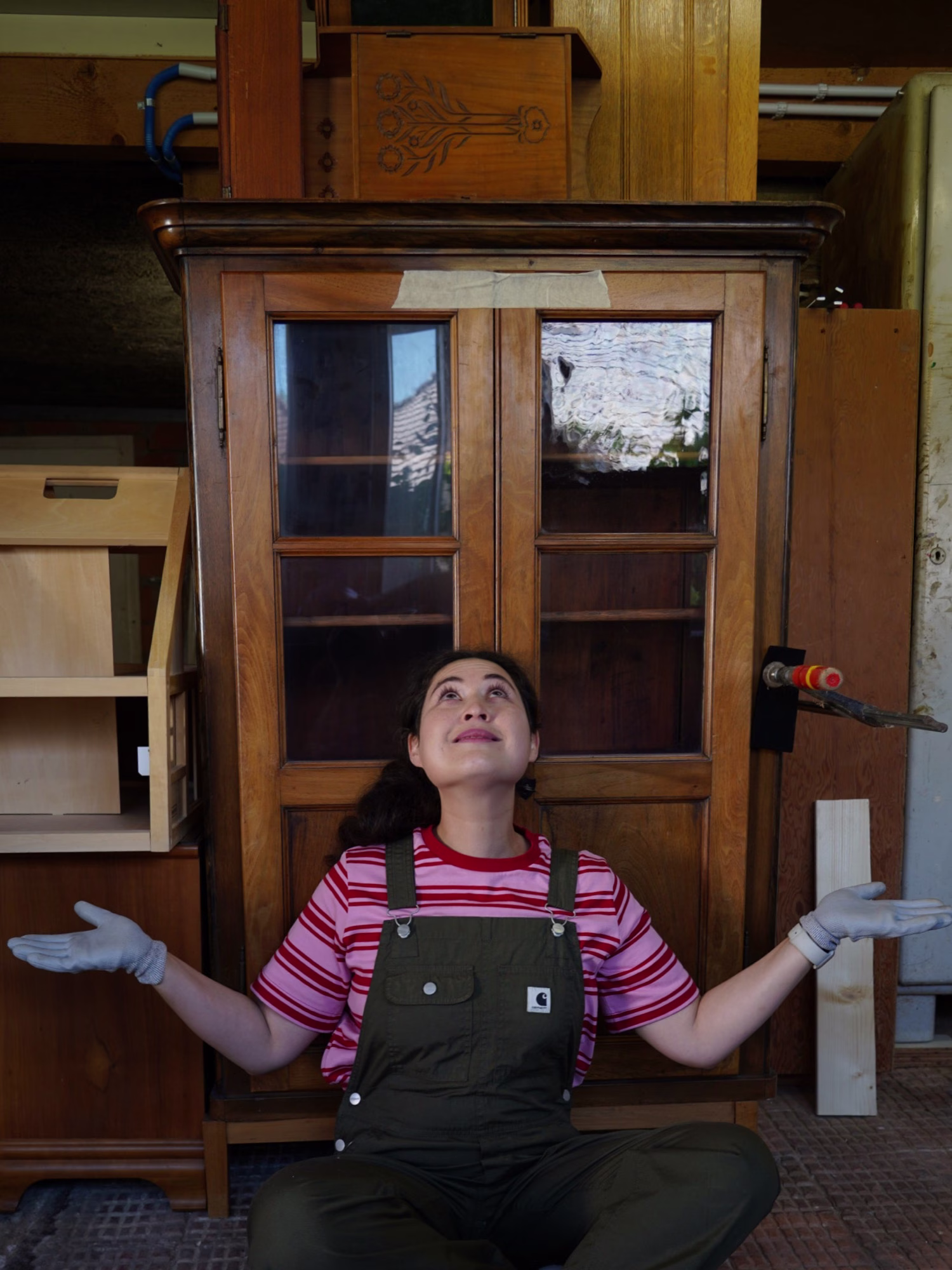 Katharina in ihrer Werkstatt in Bern